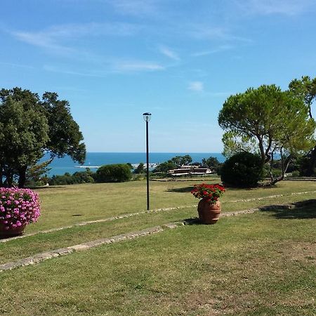 Ristorante Country House Isolabelgatto Vila Fano Exterior foto