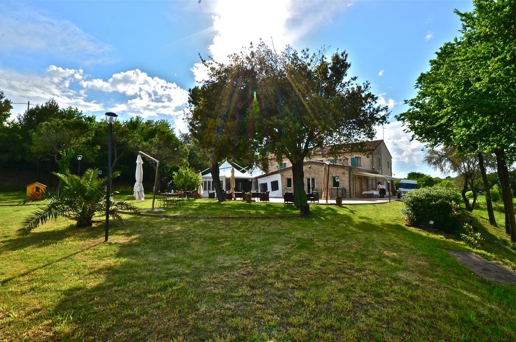 Ristorante Country House Isolabelgatto Vila Fano Exterior foto
