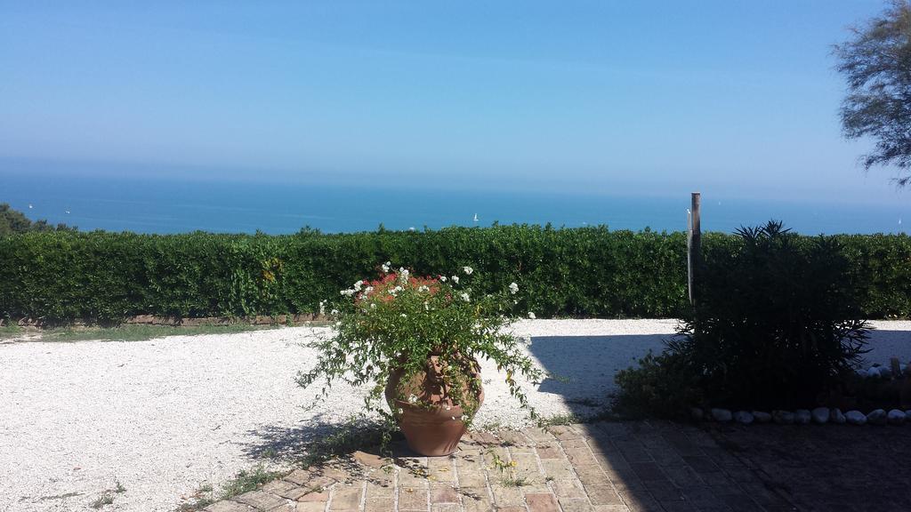 Ristorante Country House Isolabelgatto Vila Fano Exterior foto
