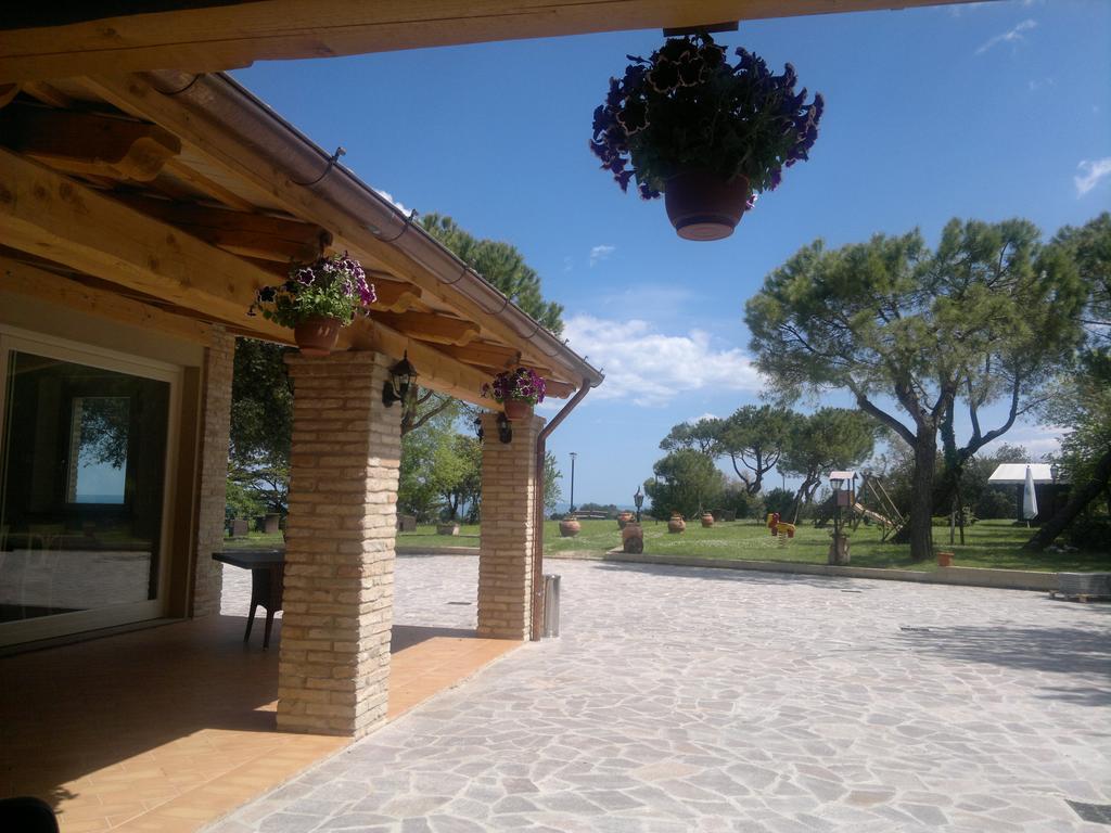 Ristorante Country House Isolabelgatto Vila Fano Exterior foto