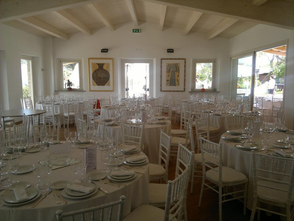 Ristorante Country House Isolabelgatto Vila Fano Exterior foto