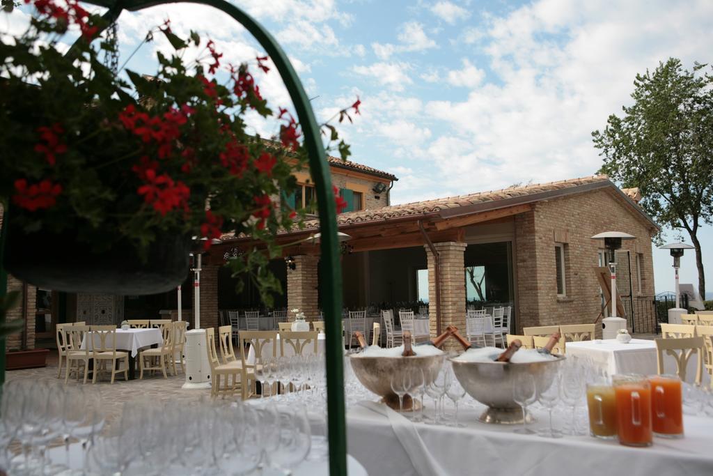 Ristorante Country House Isolabelgatto Vila Fano Exterior foto