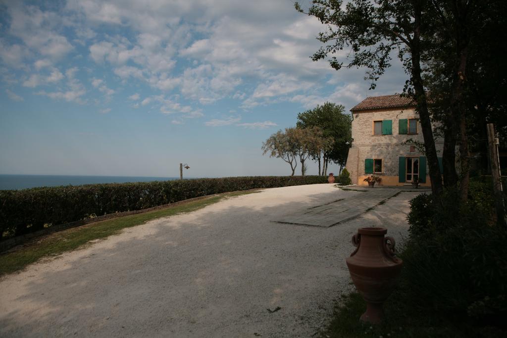 Ristorante Country House Isolabelgatto Vila Fano Exterior foto