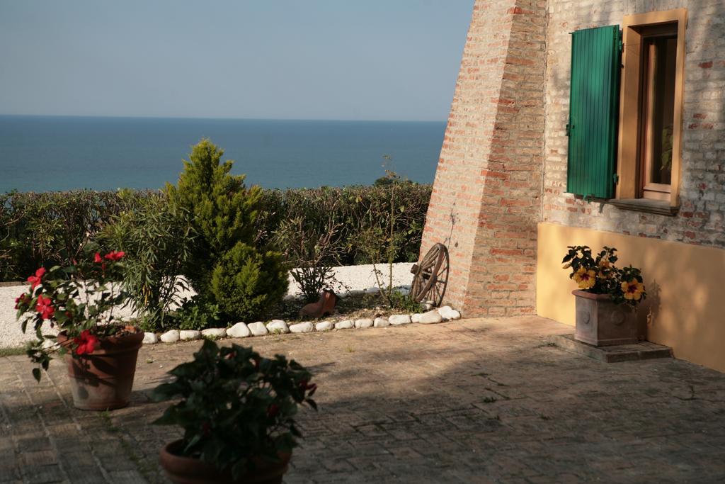 Ristorante Country House Isolabelgatto Vila Fano Exterior foto