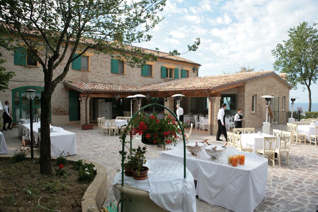 Ristorante Country House Isolabelgatto Vila Fano Exterior foto