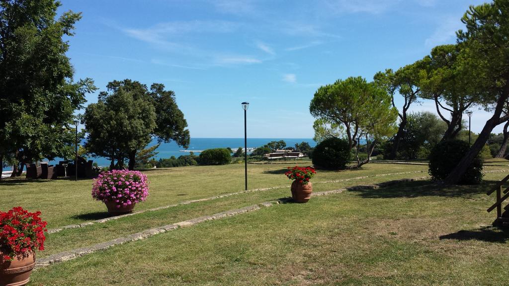 Ristorante Country House Isolabelgatto Vila Fano Exterior foto